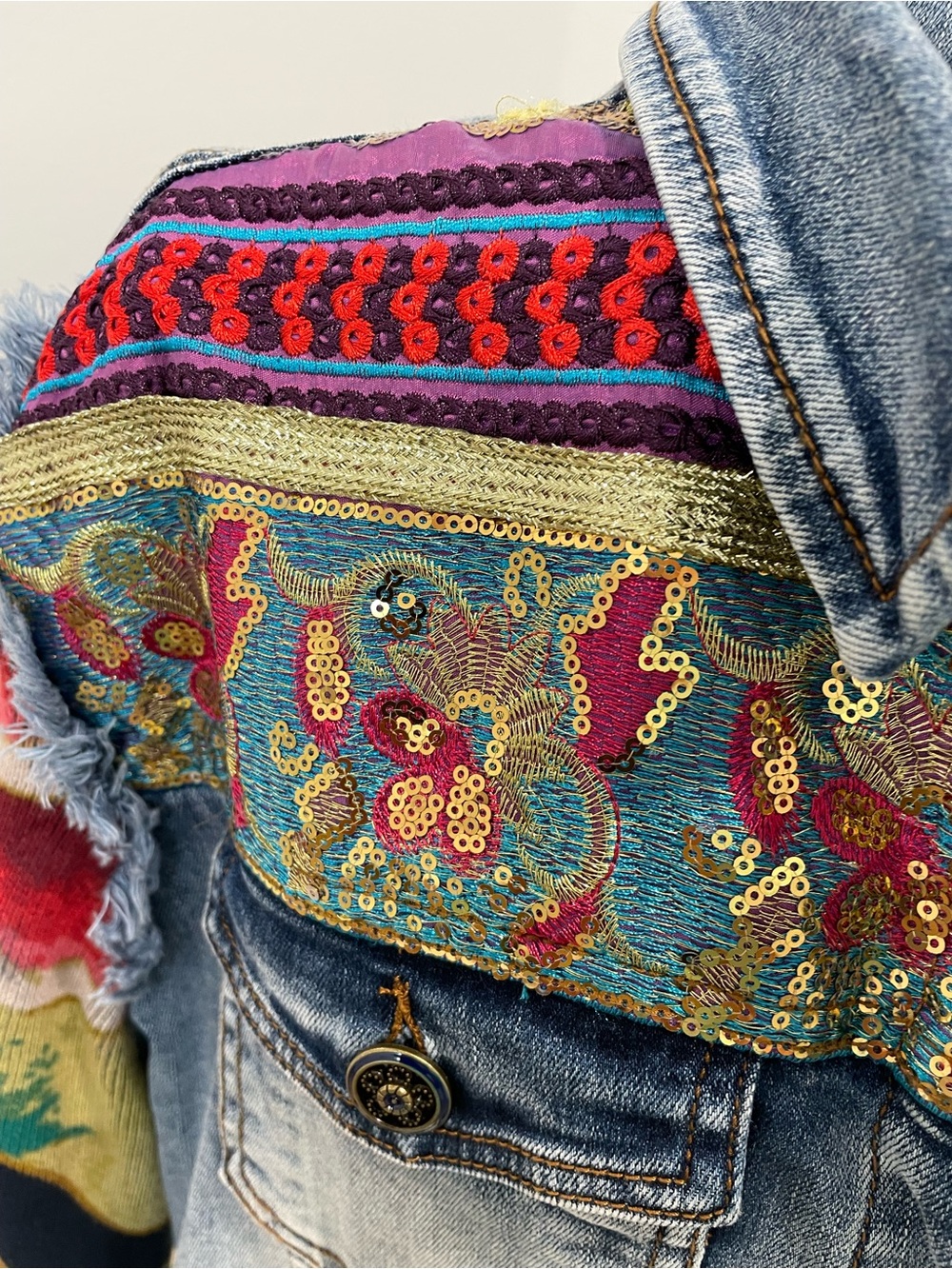 Desigual Chaq Ethnic Mixed Media Denim Jacket Knit Sleeves Size 44 US 12 - Picture 2 of 10